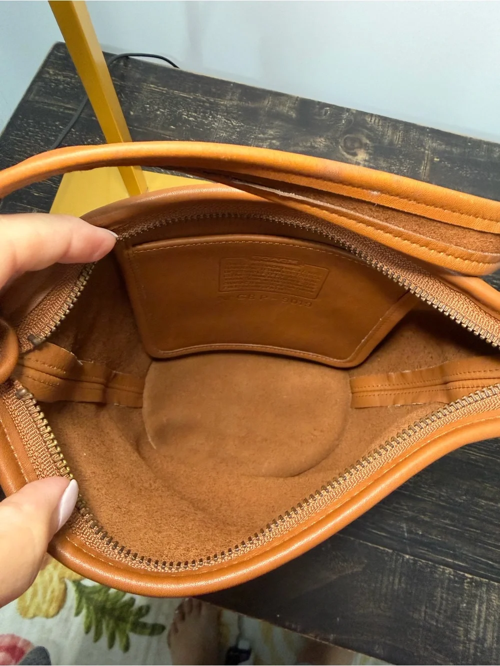 NWT Vtg Coach Maggie Duffle  9019 Bucket Bag in British Tan Glove Tanned Leather